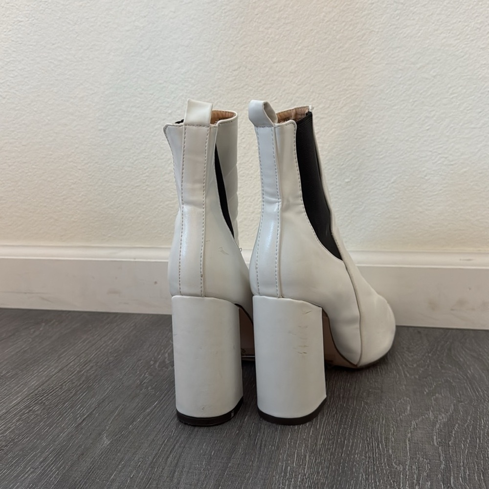 White Madison boot - Picture 3 of 5